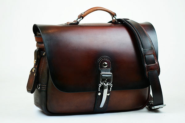 Heirloom Messenger 2 - Patina Brown