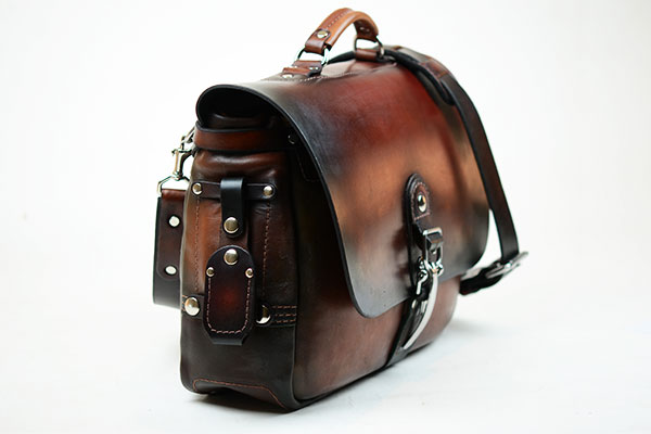 Heirloom Messenger 2 - Patina Brown