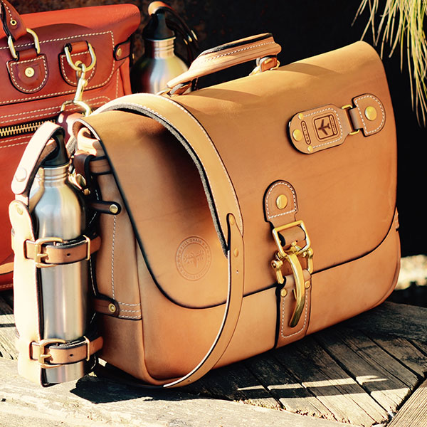 Heirloom Messenger Natural