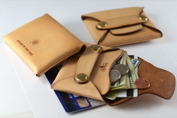 Rivet Wallet - Saddle Leather