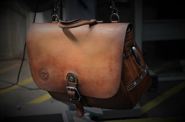 Heirloom Messenger - Aged